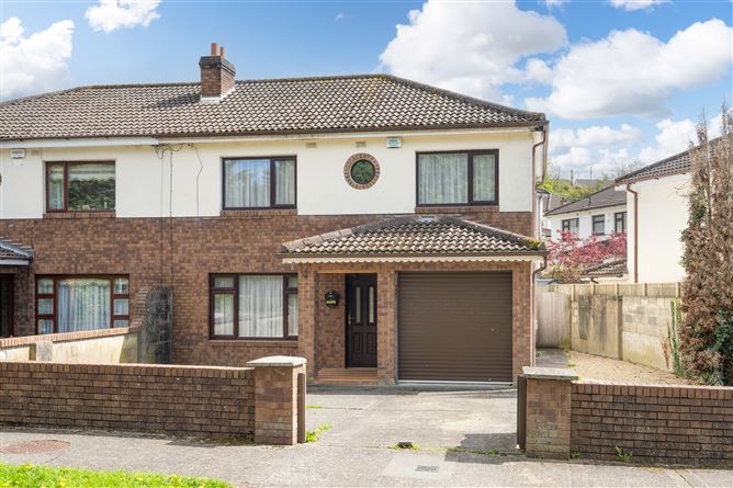 4 Bed Semi-Detached House For Sale